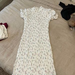 White floral dress with puff sleeves